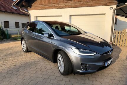 Tesla Model X Gebrauchtwagen