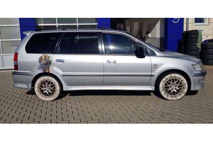 Mitsubishi Space Wagon Gebrauchtwagen