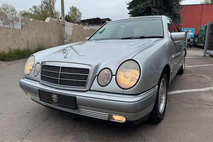Mercedes-Benz E 240 Gebrauchtwagen