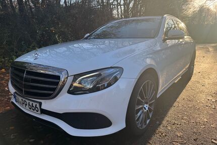 Mercedes-Benz 220 Gebrauchtwagen