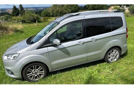 Ford Tourneo Courier Gebrauchtwagen