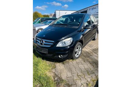 Mercedes-Benz B 180 Gebrauchtwagen
