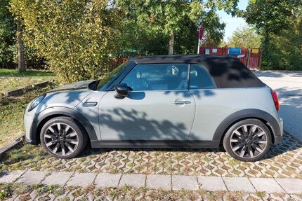 VW Cooper Cabrio 