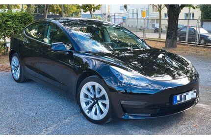 Tesla Model 3 Gebrauchtwagen