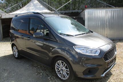 Ford Tourneo Courier Gebrauchtwagen