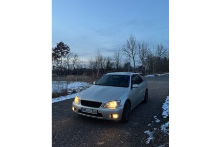 Lexus IS 200 Gebrauchtwagen