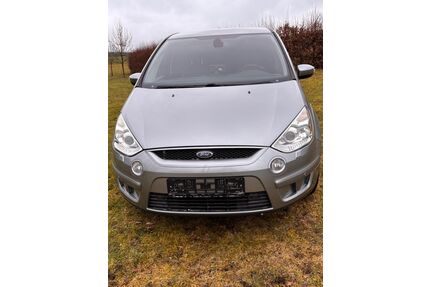 Ford S-Max Gebrauchtwagen