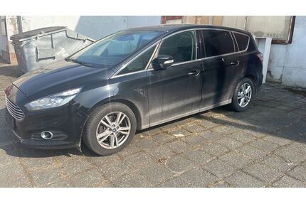 Ford S-Max Gebrauchtwagen