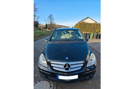Mercedes-Benz B 150 Gebrauchtwagen