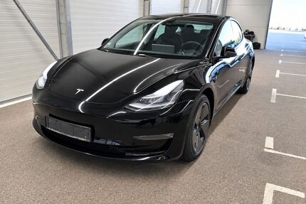 Tesla Model 3 Gebrauchtwagen