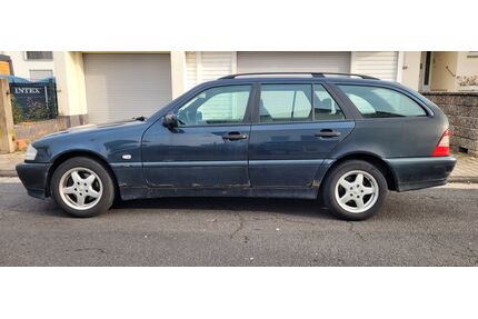 Mercedes-Benz C 180 Gebrauchtwagen