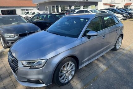 Audi A3 1.4 e-tron design Automatik Leder Navi 