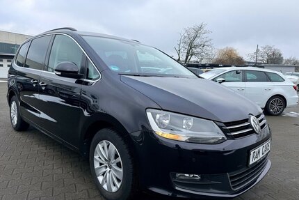 VW Sharan 1.4 TSI Comfortline 7Sitze/Navi/Scheckh Gebrauchtwagen