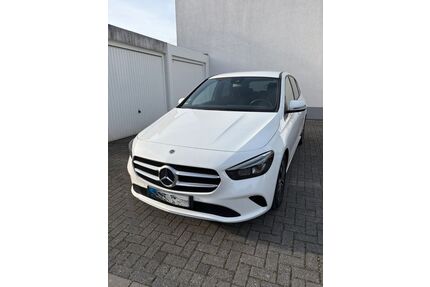 Mercedes-Benz B 180 Gebrauchtwagen