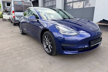 Tesla Model 3 Gebrauchtwagen