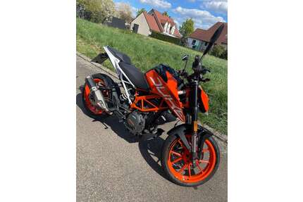 KTM 390 Duke Gebrauchtwagen