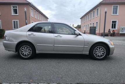 Lexus IS 200 Gebrauchtwagen