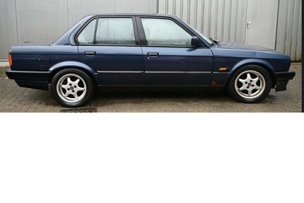 BMW 318i Edition Shadow Schiebedach 