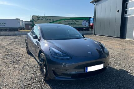 Tesla Model 3 Gebrauchtwagen