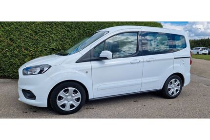 Ford Tourneo Courier Gebrauchtwagen
