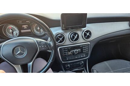 Mercedes-Benz CLA 200 Gebrauchtwagen