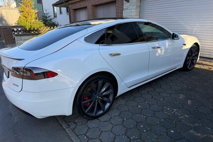 Tesla Model S Gebrauchtwagen