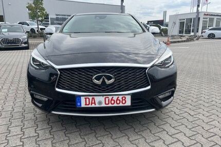 INFINITI Q30 Gebrauchtwagen