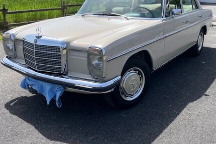 Mercedes-Benz 220 Gebrauchtwagen