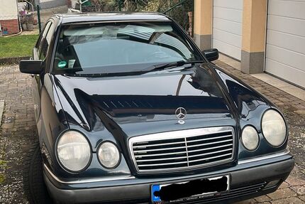 Mercedes-Benz 240 Gebrauchtwagen