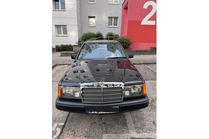 Mercedes-Benz E 230 Gebrauchtwagen