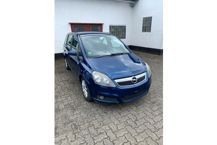 Opel Zafira Gebrauchtwagen