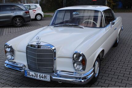 Mercedes-Benz 220 Gebrauchtwagen