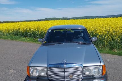 Mercedes-Benz 230 Gebrauchtwagen