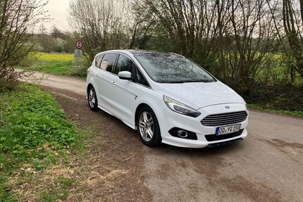 Ford S-Max Gebrauchtwagen