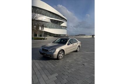 Mercedes-Benz C 180 Gebrauchtwagen