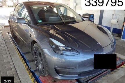 Tesla Model 3 Gebrauchtwagen