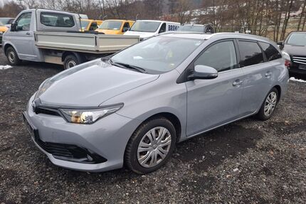 Ford Auris 