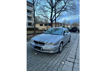 Jaguar X-Type Gebrauchtwagen