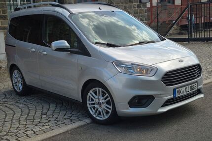 Ford Tourneo Courier Gebrauchtwagen