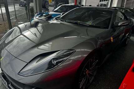 Ferrari 812 Gebrauchtwagen