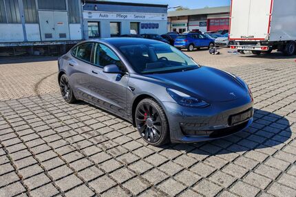 Tesla Model 3 Gebrauchtwagen