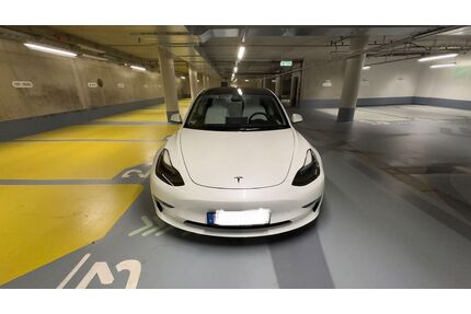 Tesla Model 3 Gebrauchtwagen