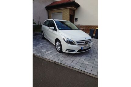Mercedes-Benz B 180 Gebrauchtwagen