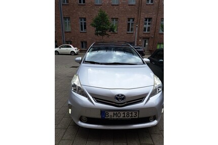 Mercedes-Benz Prius Plus 