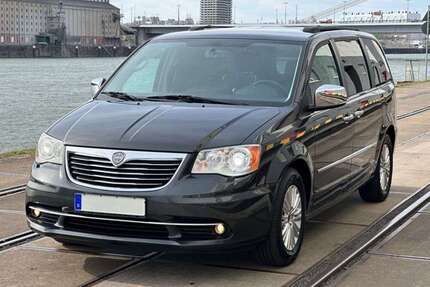 Lancia Voyager Gebrauchtwagen