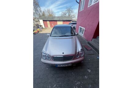Mercedes-Benz C 180 Gebrauchtwagen