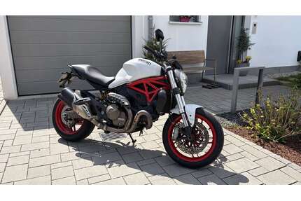 Ducati Monster 821 Gebrauchtwagen