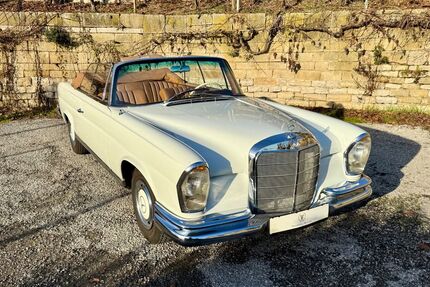 Mercedes-Benz 220 Gebrauchtwagen