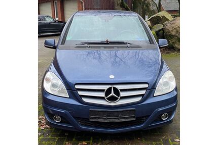 Mercedes-Benz B 180 Gebrauchtwagen