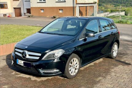 Mercedes-Benz B 180 Gebrauchtwagen